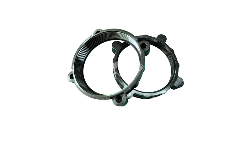 Unscrewing Mould Parts (5)